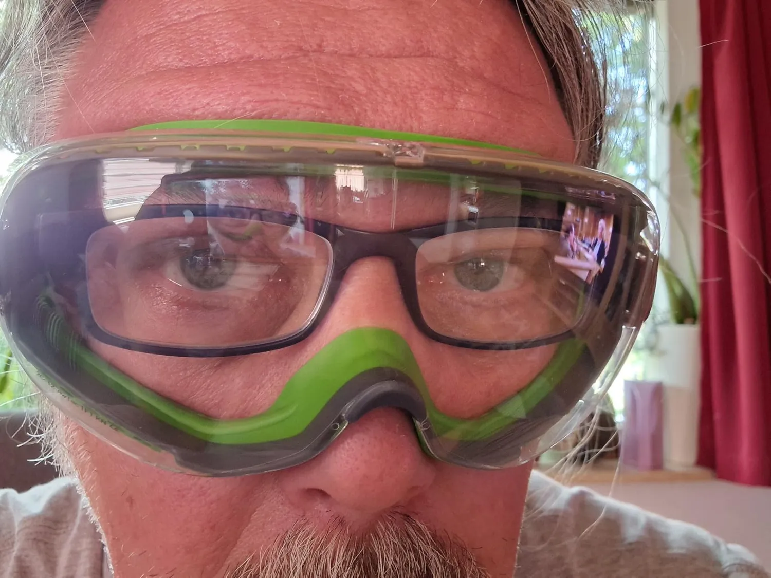 ProFit T-Spex Vollsichtbrille Grün-Schwarz Brillenträger