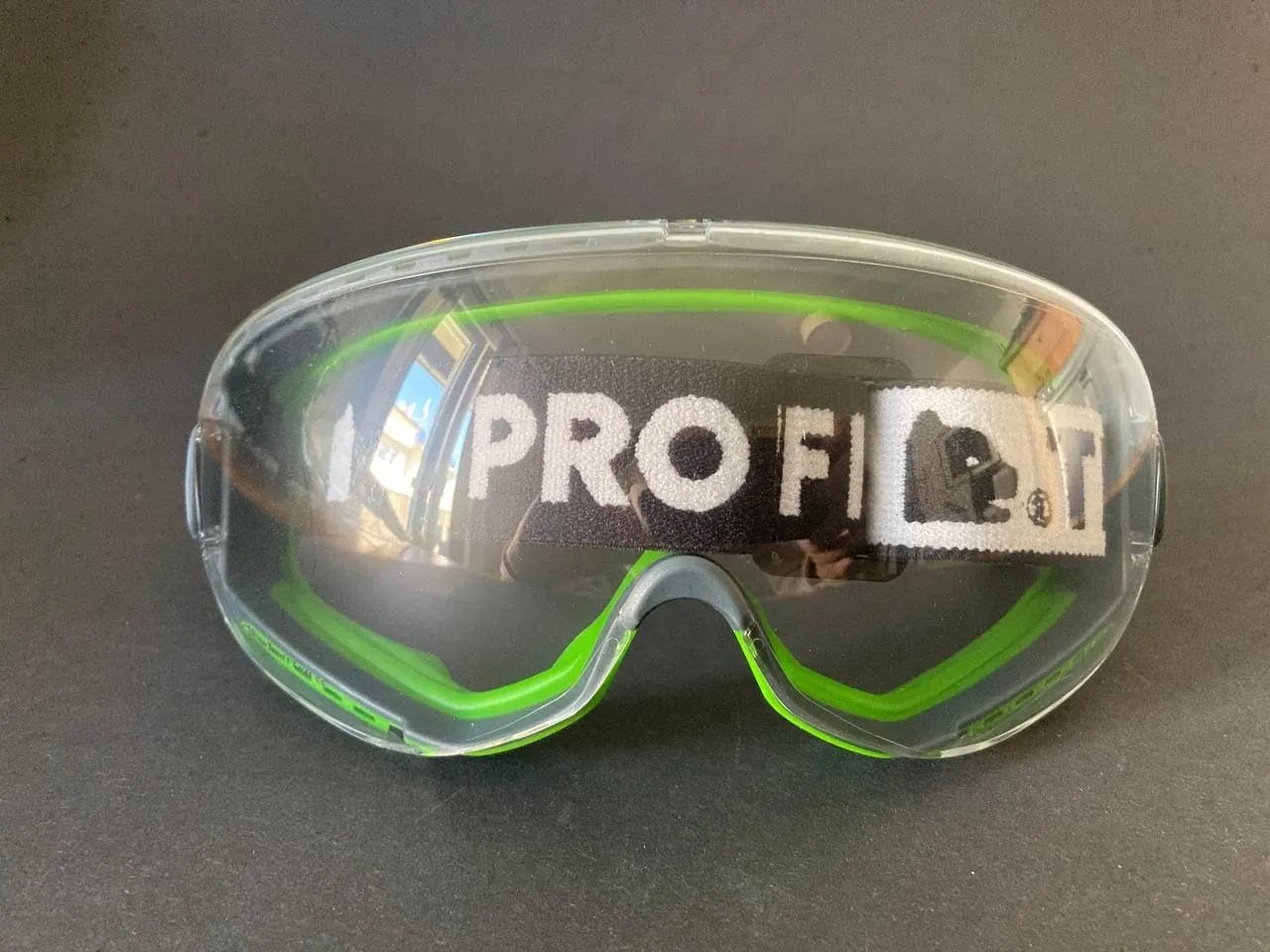 ProFit T-Spex Vollsichtbrille Grün-Schwarz Brillenträger