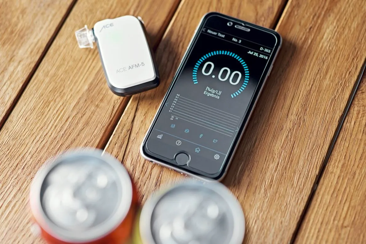 ACE AFM-5 Smartphone Alkoholtester mit 20 Mundstücken