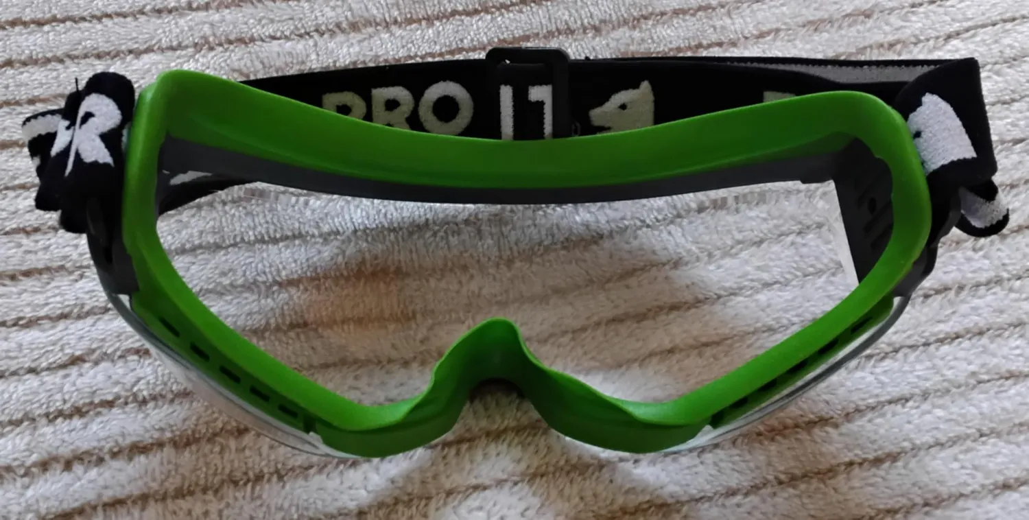 ProFit T-Spex Vollsichtbrille Grün-Schwarz Brillenträger