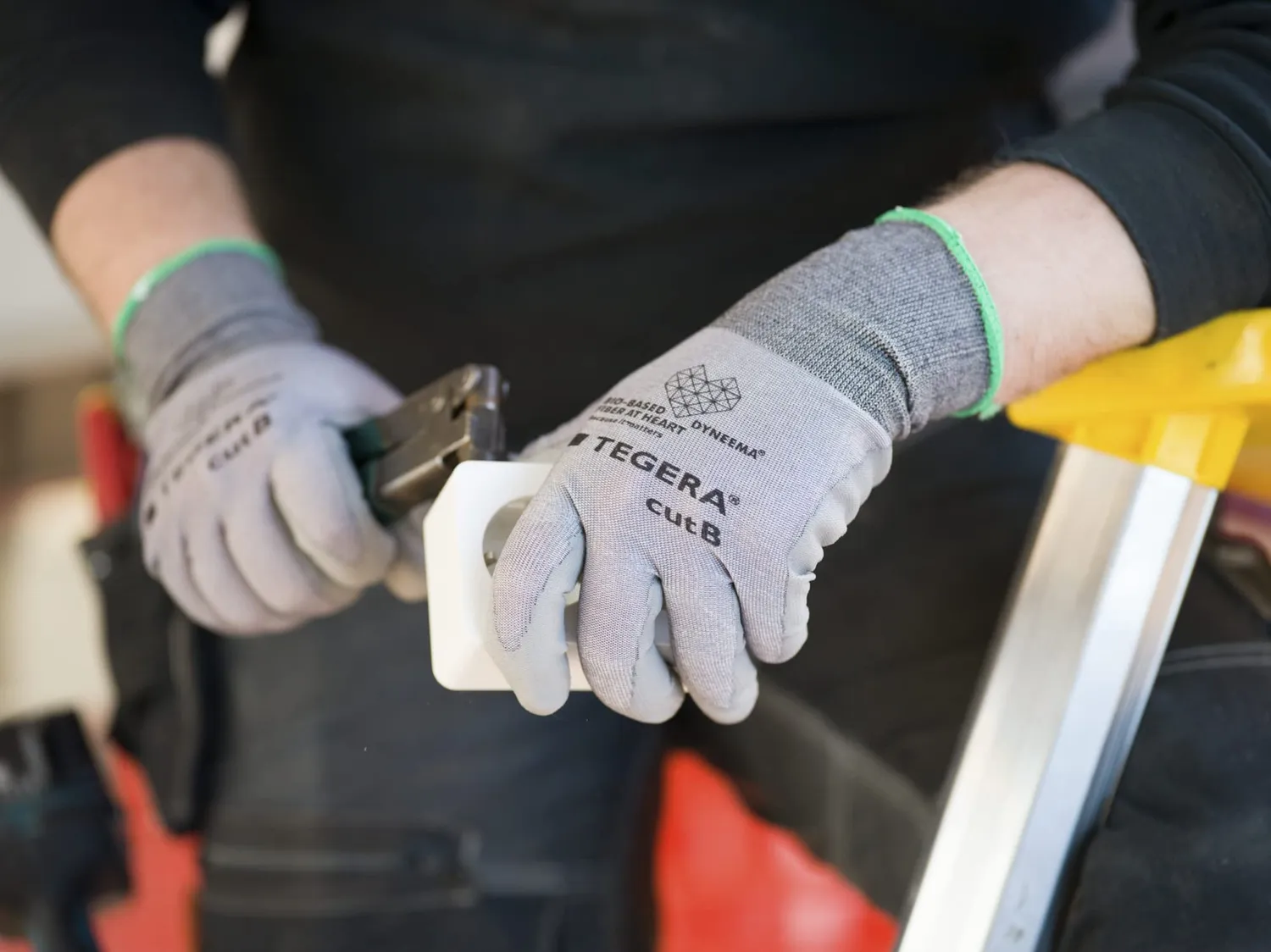 Tegera 909 Schnittschutzhandschuhe Gr.11 grau PU 1 Stück